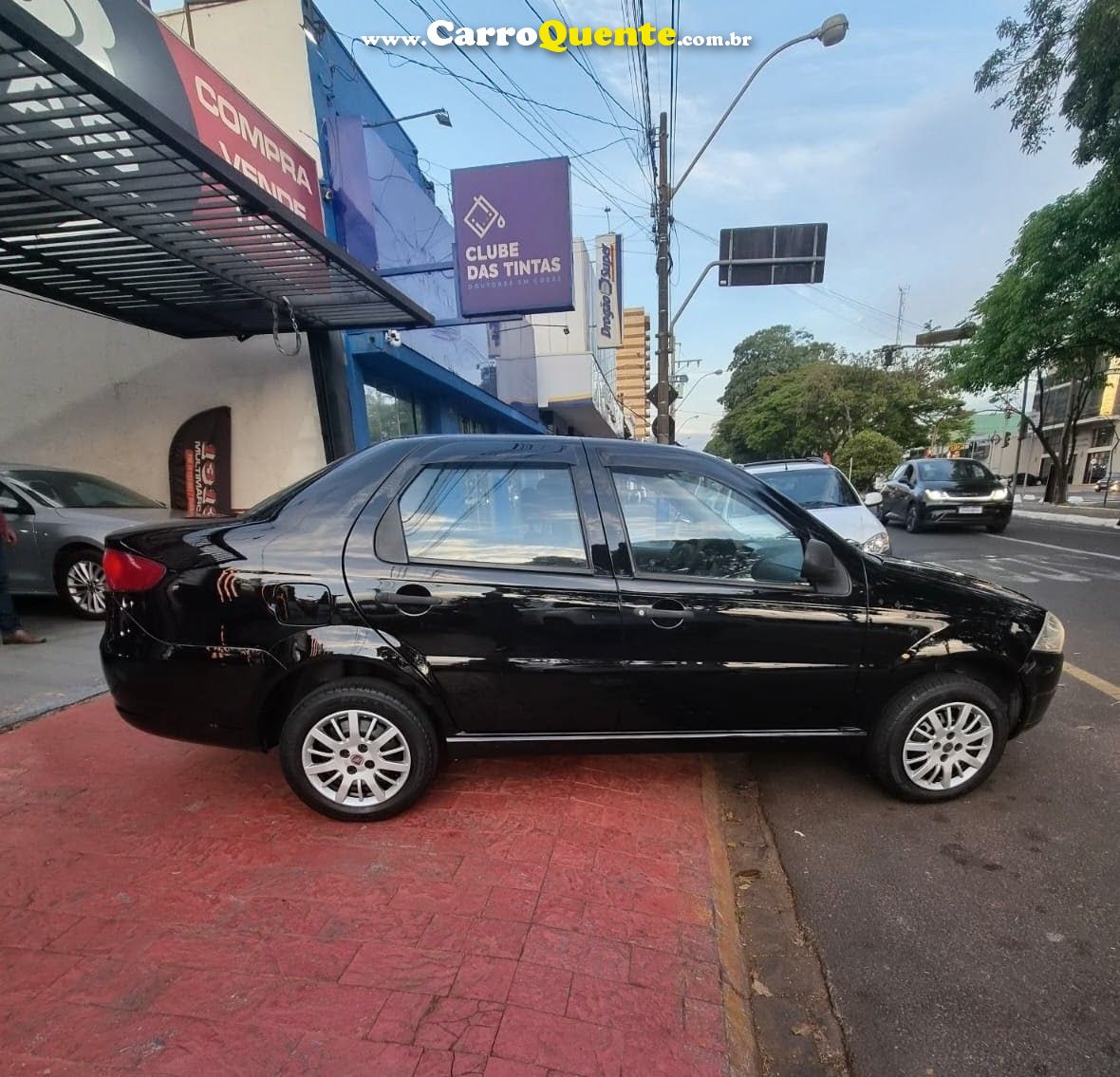 FIAT SIENA 1.0 MPI EL 8V 2012 - Loja