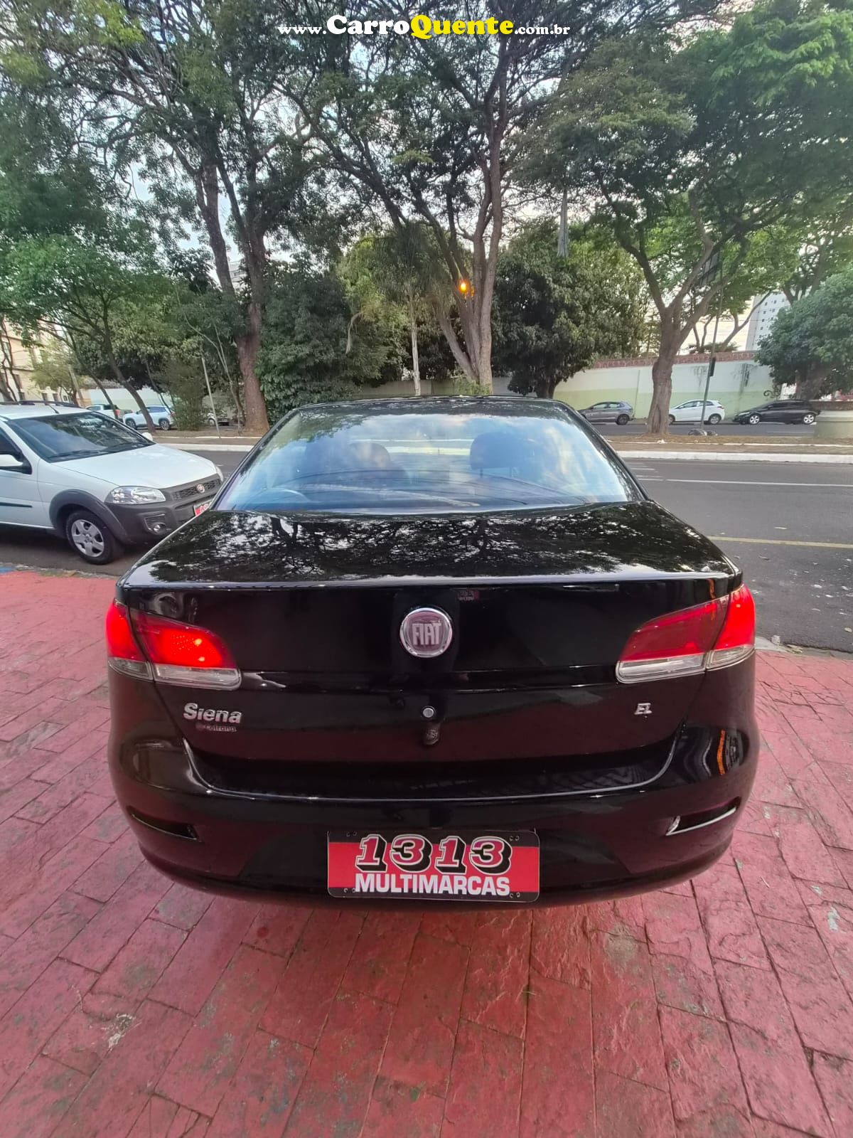 FIAT SIENA 1.0 MPI EL 8V 2012 - Loja