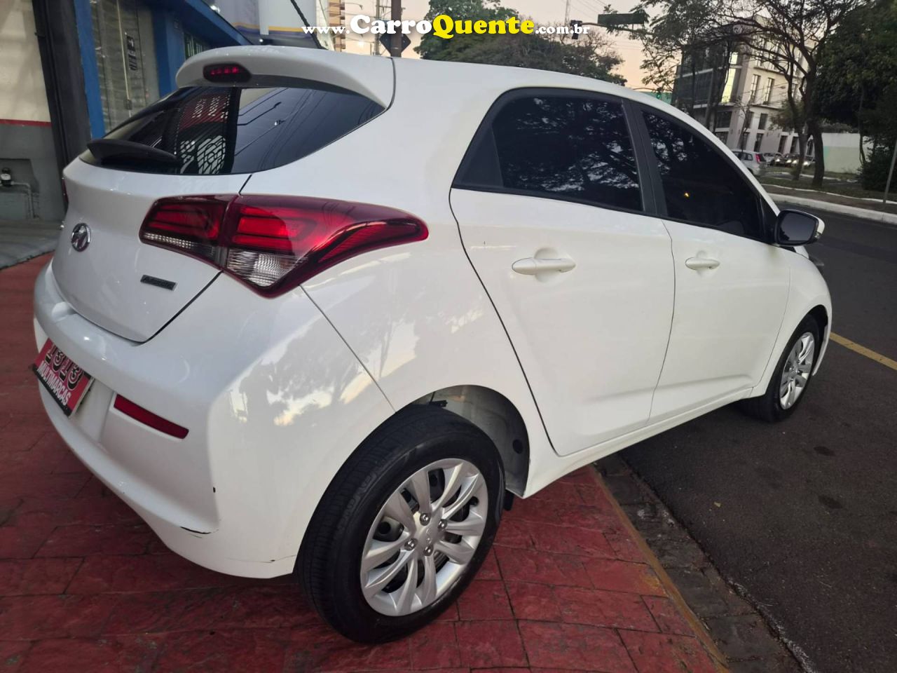 HYUNDAI HB20 1.6 COMFORT PLUS 16V 2019 - Loja