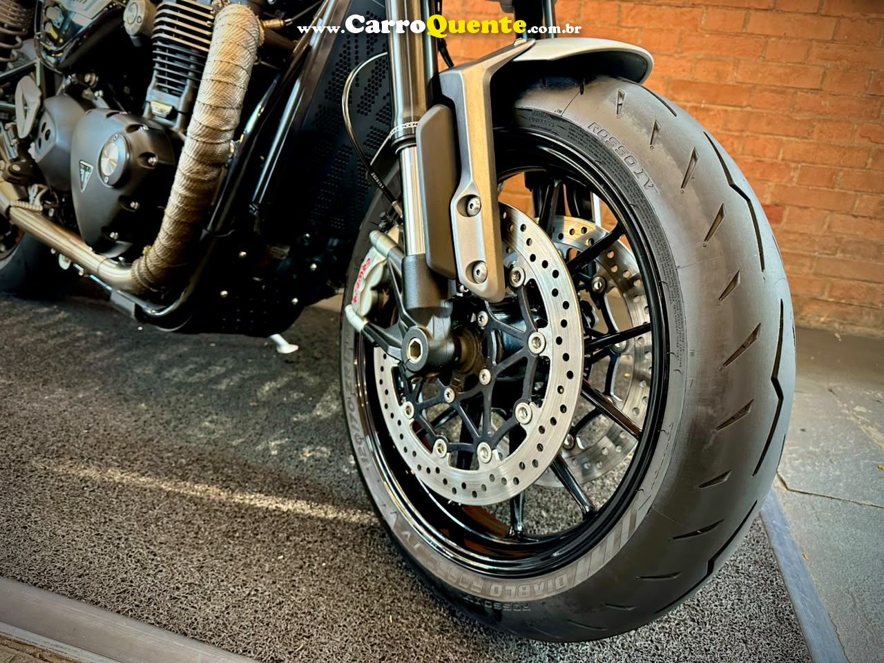 TRIUMPH SPEED TWIN 2022 - Loja