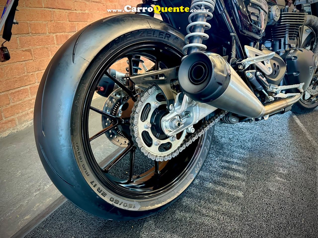 TRIUMPH SPEED TWIN 2022 - Loja