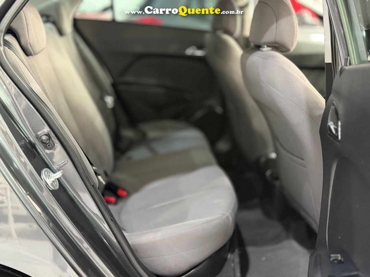 HYUNDAI HB20S 1.6 COMFORT PLUS 16V 2015 - Loja