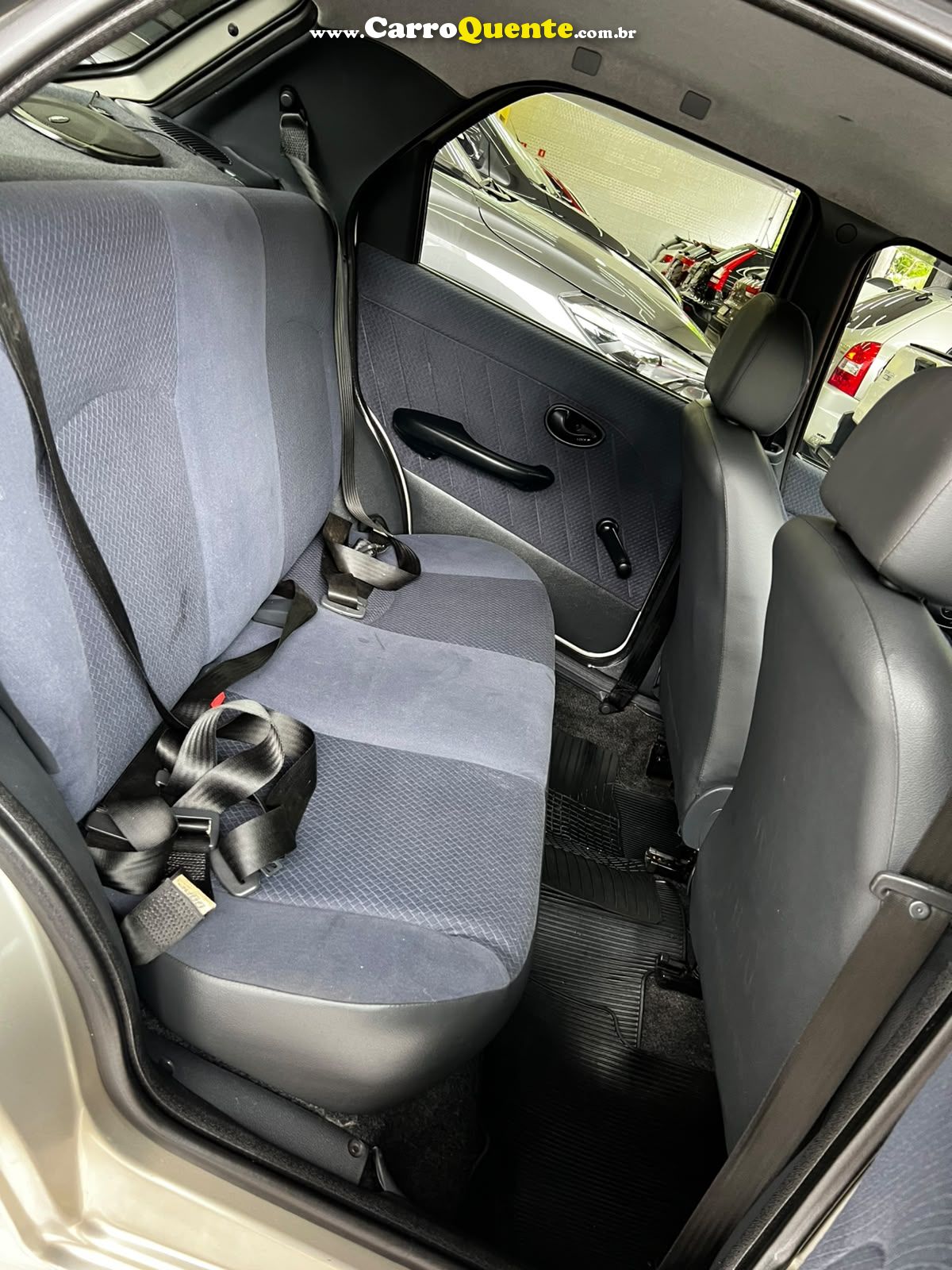FIAT PALIO 1.0 MPI FIRE 8V 2002 - Loja
