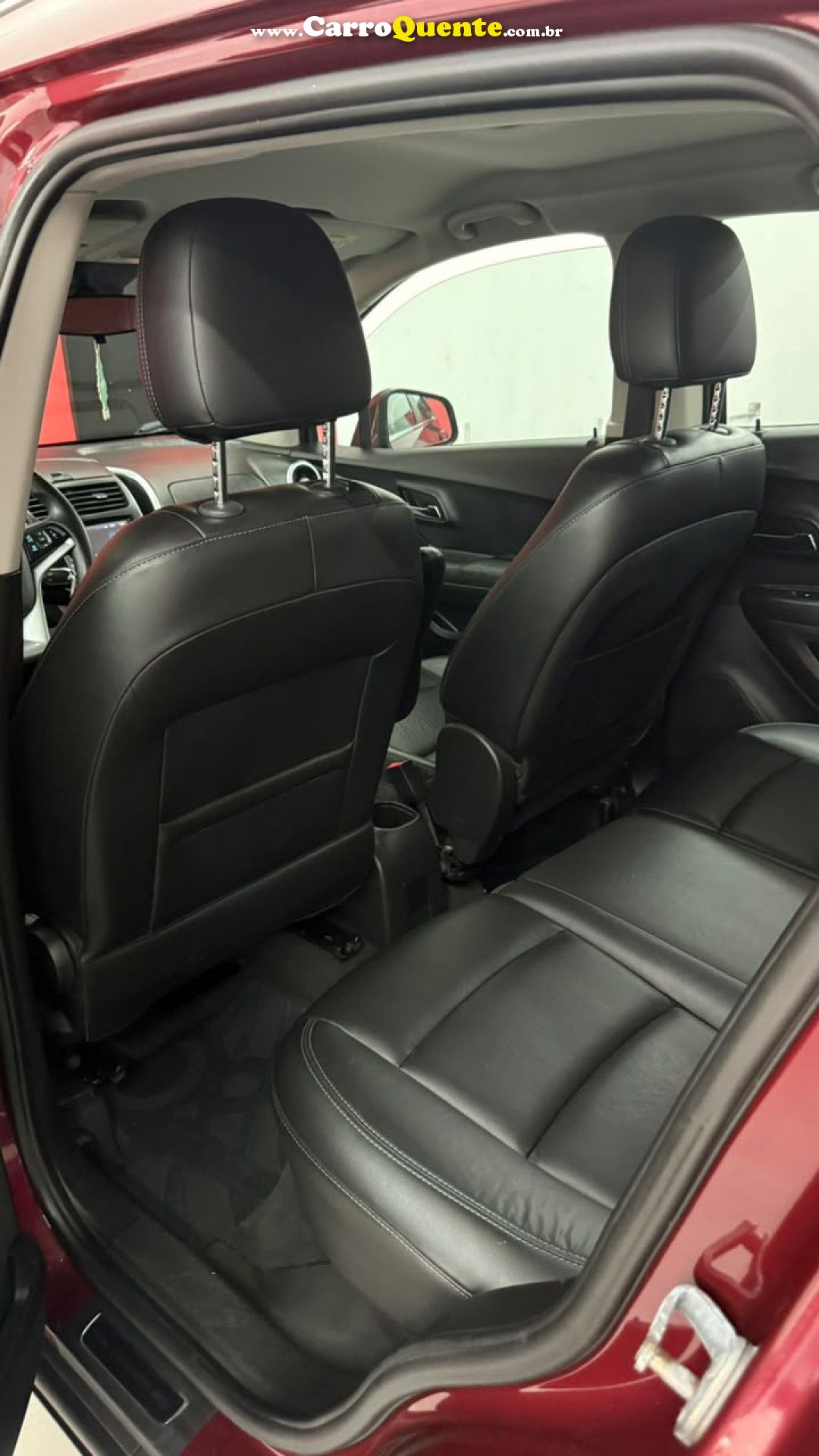 CHEVROLET   TRACKER LTZ 1.8 16V FLEX 4X2 AUT.   VERMELHO 2015 1.8 FLEX - Loja