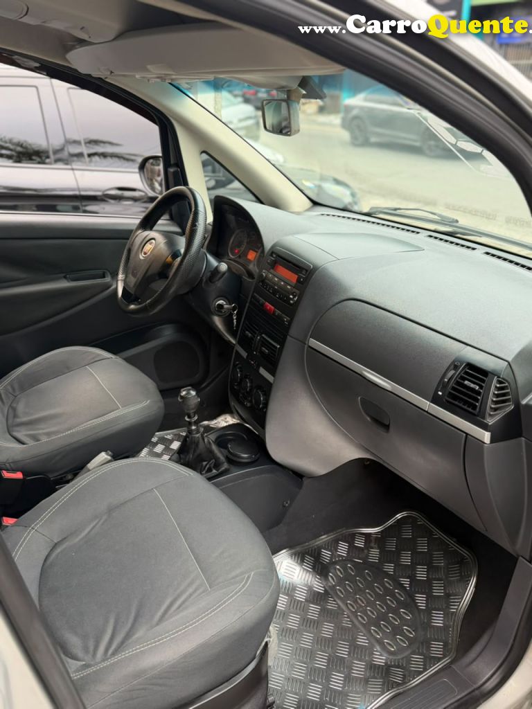 FIAT   IDEA ATTRACTIVE 1.4 FIRE FLEX 8V 5P   PRATA 2012 1.4 FLEX - Loja