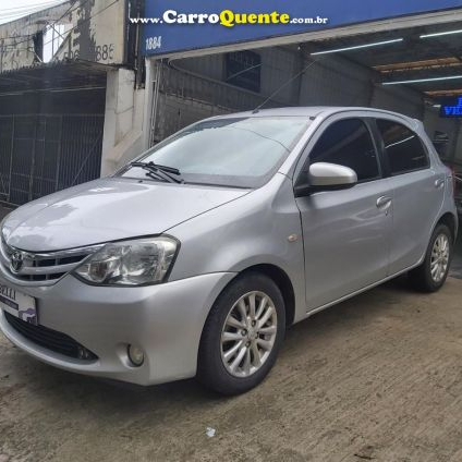 TOYOTA   ETIOS XLS 1.5 FLEX 16V 5P MEC.   PRATA 2014 1.5 FLEX