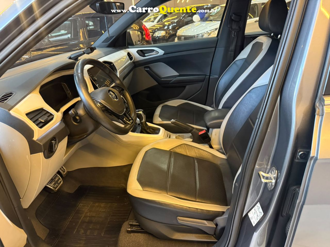 VOLKSWAGEN   T-CROSS HIGHLINE 1.4 TSI FLEX 16V 5P AUT   CINZA 2020 1.4 FLEX - Loja