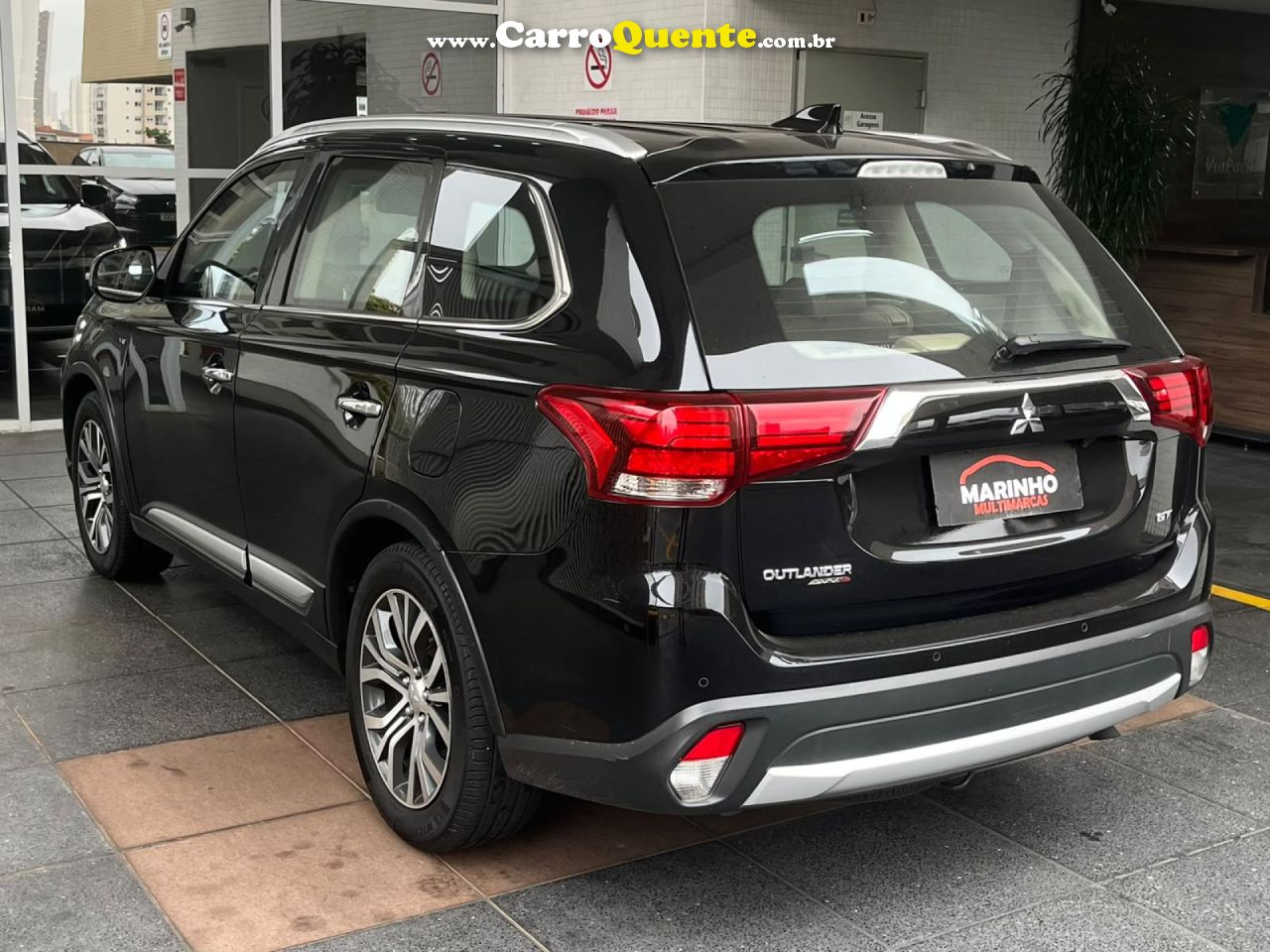 MITSUBISHI   OUTLANDER GT BLINDADA 7 LUGARES EM EXCELENTE ESTADO GERAL   PRETO 2018 3.0 FLEX - Loja