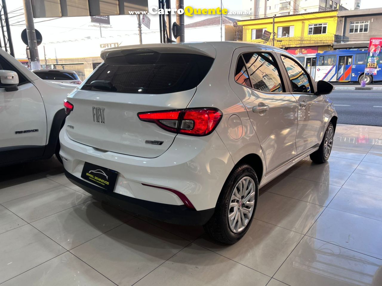 FIAT   ARGO DRIVE   BRANCO 2025 1.0 FLEX - Loja
