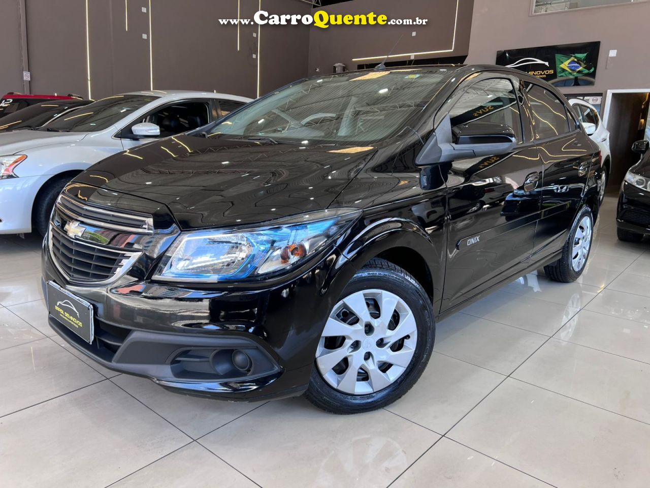 CHEVROLET   ONIX HATCH LT 1.4 8V FLEXPOWER 5P MEC.   PRETO 2015 1.4 FLEX - Loja