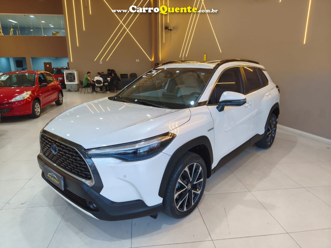 TOYOTA   COROLLA CROSS XRX 1.8 16V AUT. (HÍBRIDO)   BRANCO 2024 1.8 GASOLINA - Loja