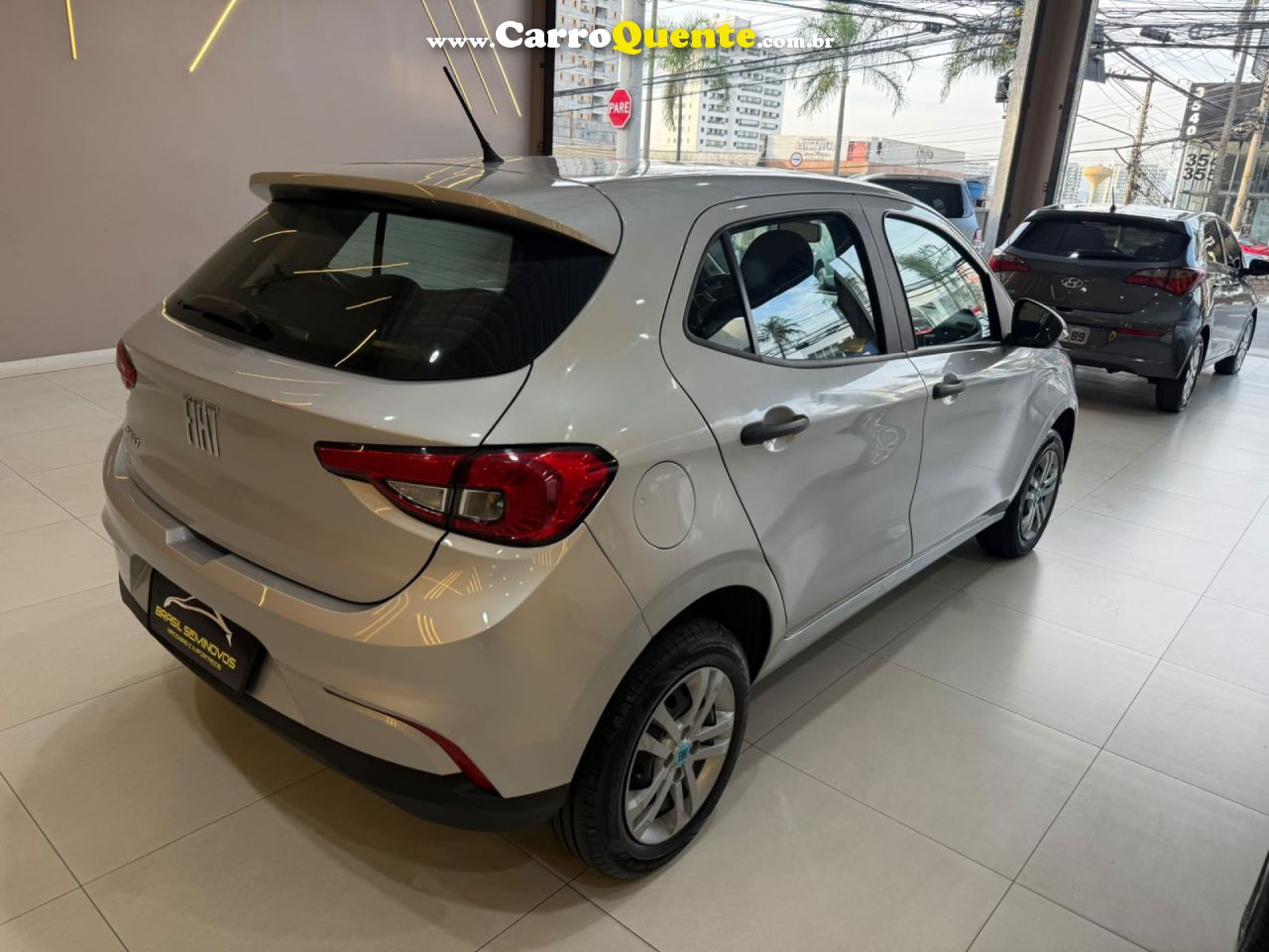 FIAT   ARGO DRIVE 1.0 6V FLEX   PRATA 2025 1.0 FLEX - Loja