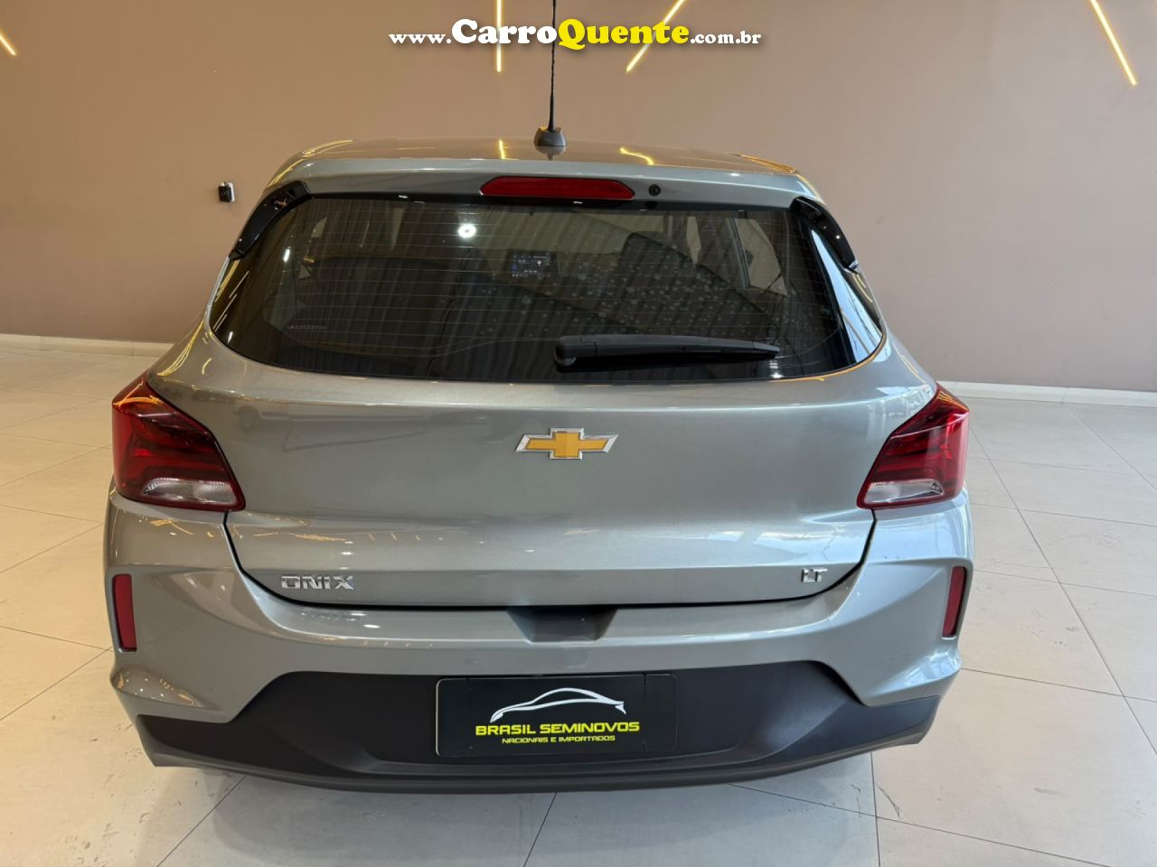 CHEVROLET   ONIX 10MT LT2   PRATA 2024 1.0 FLEX - Loja