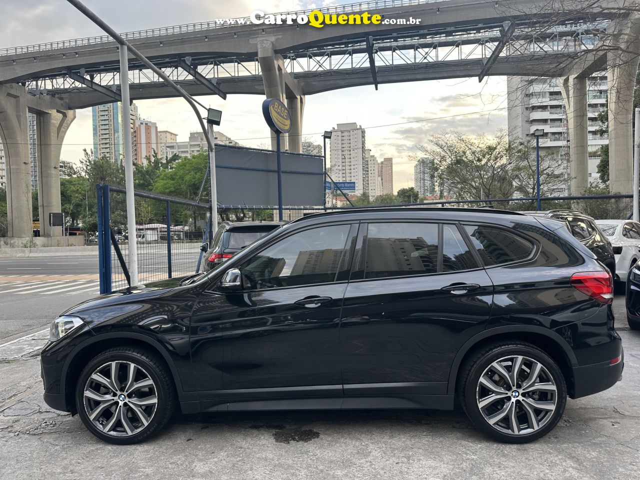 BMW   X1 2.0 16V TURBO ACTIVEFLEX SDRIVE20I GP PLUS 4P AUTOMÁTICO   PRETO 2022 2.0 FLEX - Loja