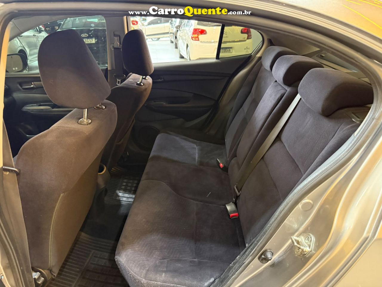 HONDA   CITY SEDAN LX 1.5 FLEX 16V 4P AUT.   CINZA 2014 1.5 FLEX - Loja