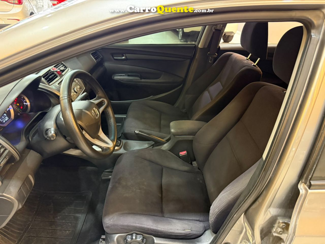 HONDA   CITY SEDAN LX 1.5 FLEX 16V 4P AUT.   CINZA 2014 1.5 FLEX - Loja