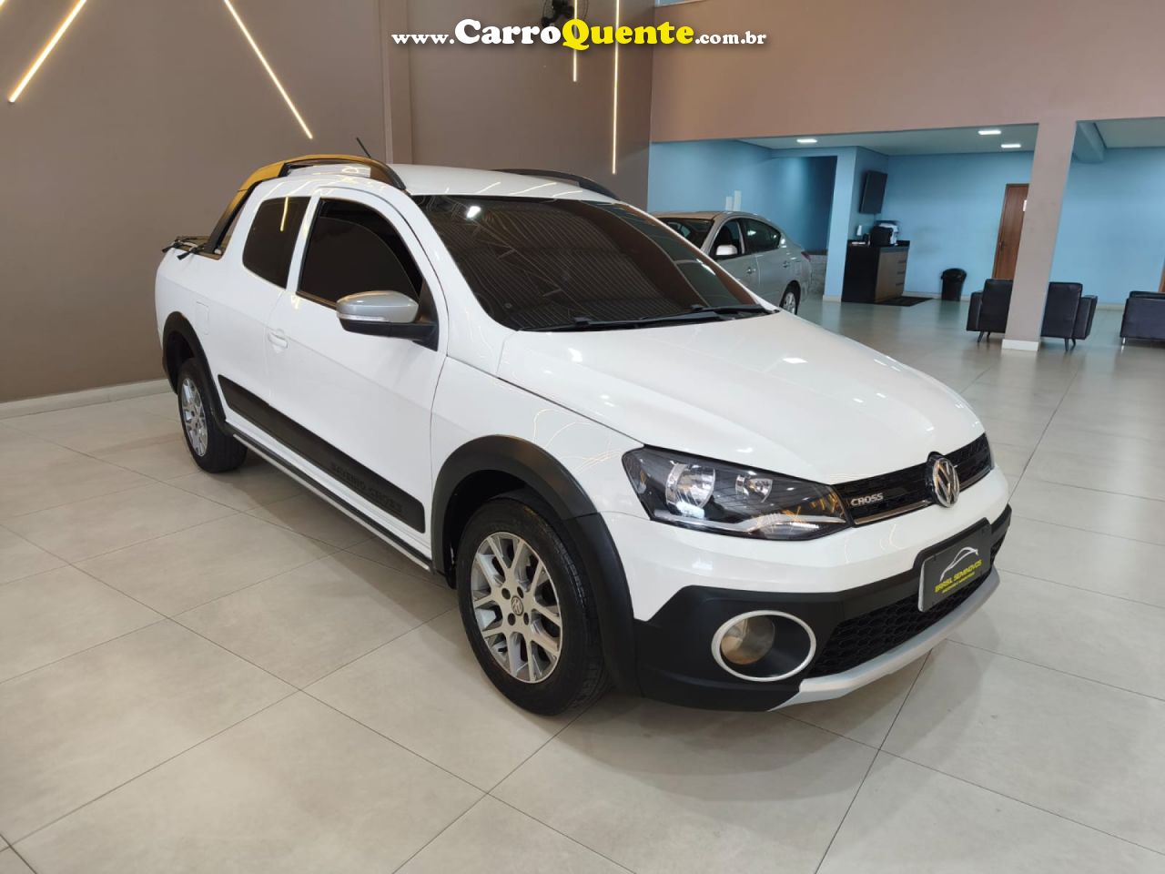 VOLKSWAGEN   SAVEIRO CROSS 1.6 T.FLEX 16V CD   BEGE 2016 1.6 GASOLINA - Loja