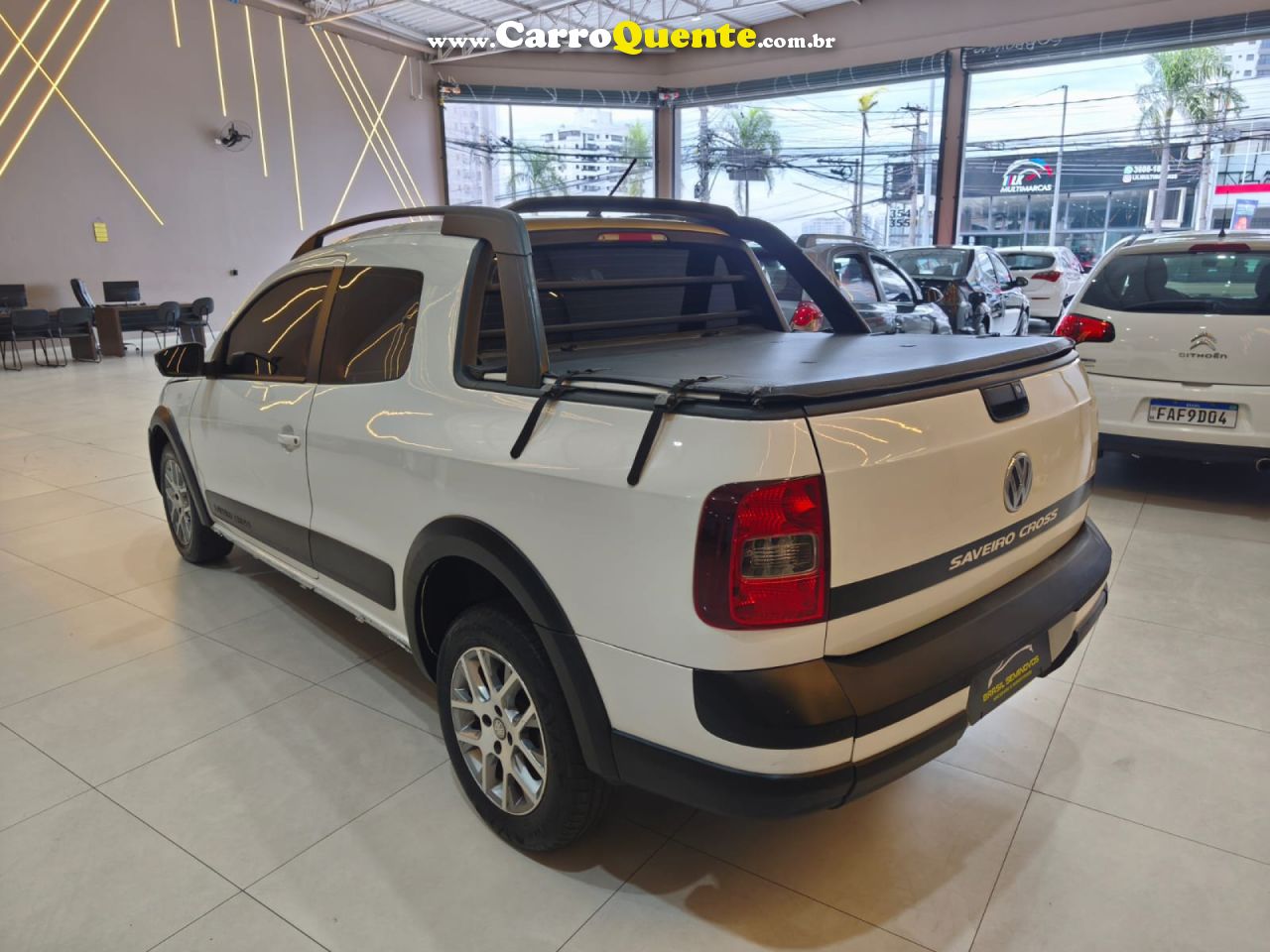 VOLKSWAGEN   SAVEIRO CROSS 1.6 T.FLEX 16V CD   BEGE 2016 1.6 GASOLINA - Loja