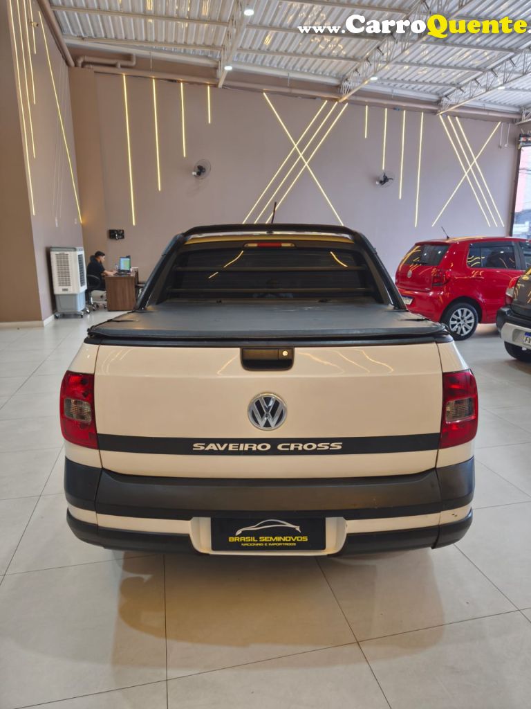 VOLKSWAGEN   SAVEIRO CROSS 1.6 T.FLEX 16V CD   BEGE 2016 1.6 GASOLINA - Loja