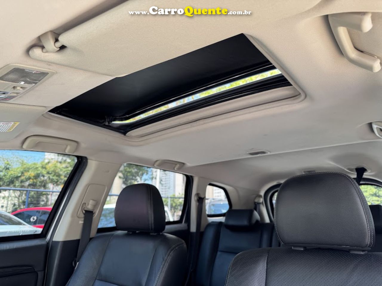 MITSUBISHI   OUTLANDER 3.0 GT 3.0 V6 AUT.   PRATA 2016 3.0 GASOLINA - Loja