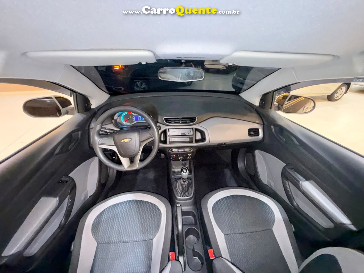 CHEVROLET   ONIX HATCH LT 1.0 8V FLEXPOWER 5P MEC.   PRETO 2016 1.0 FLEX - Loja