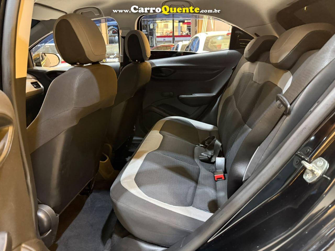 CHEVROLET   ONIX HATCH LT 1.0 8V FLEXPOWER 5P MEC.   PRETO 2016 1.0 FLEX - Loja