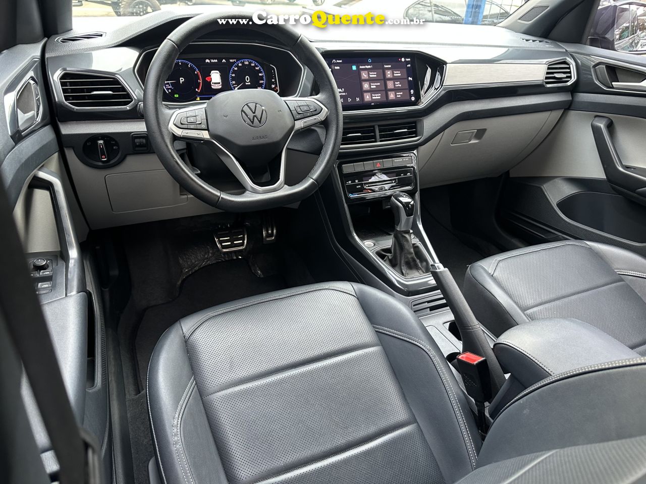 VOLKSWAGEN   T-CROSS HIG. 250 TSI 1.4 FLEX 16V 5P AUT   CINZA 2024 1.4 TSI FLEX - Loja