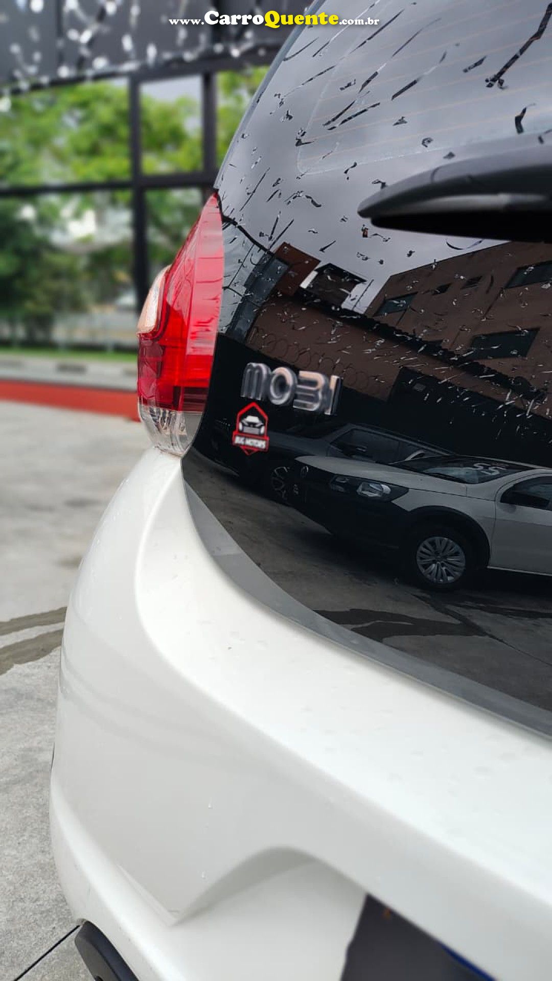 FIAT   MOBI LIKE 1.0 FIRE FLEX 5P.   BRANCO 2024 1.0 FLEX - Loja