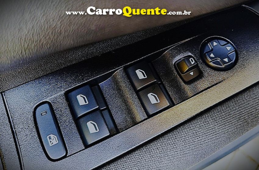 Citroen C4 CACTUS 1.6 VTI 120 FLEX FEEL PACK EAT6 - Loja