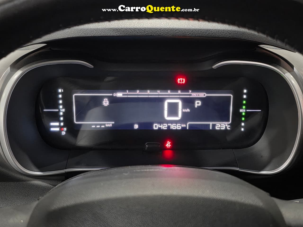 CITROEN C4 CACTUS 1.6 VTI 120 X-SERIES 2022 - Loja