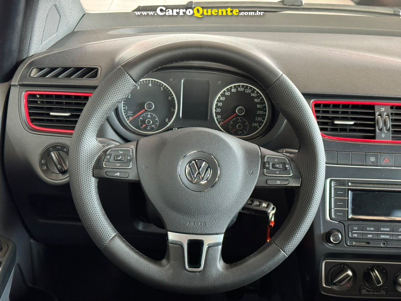 VOLKSWAGEN FOX 1.6 MI ROCK IN RIO 8V 2014 - Loja