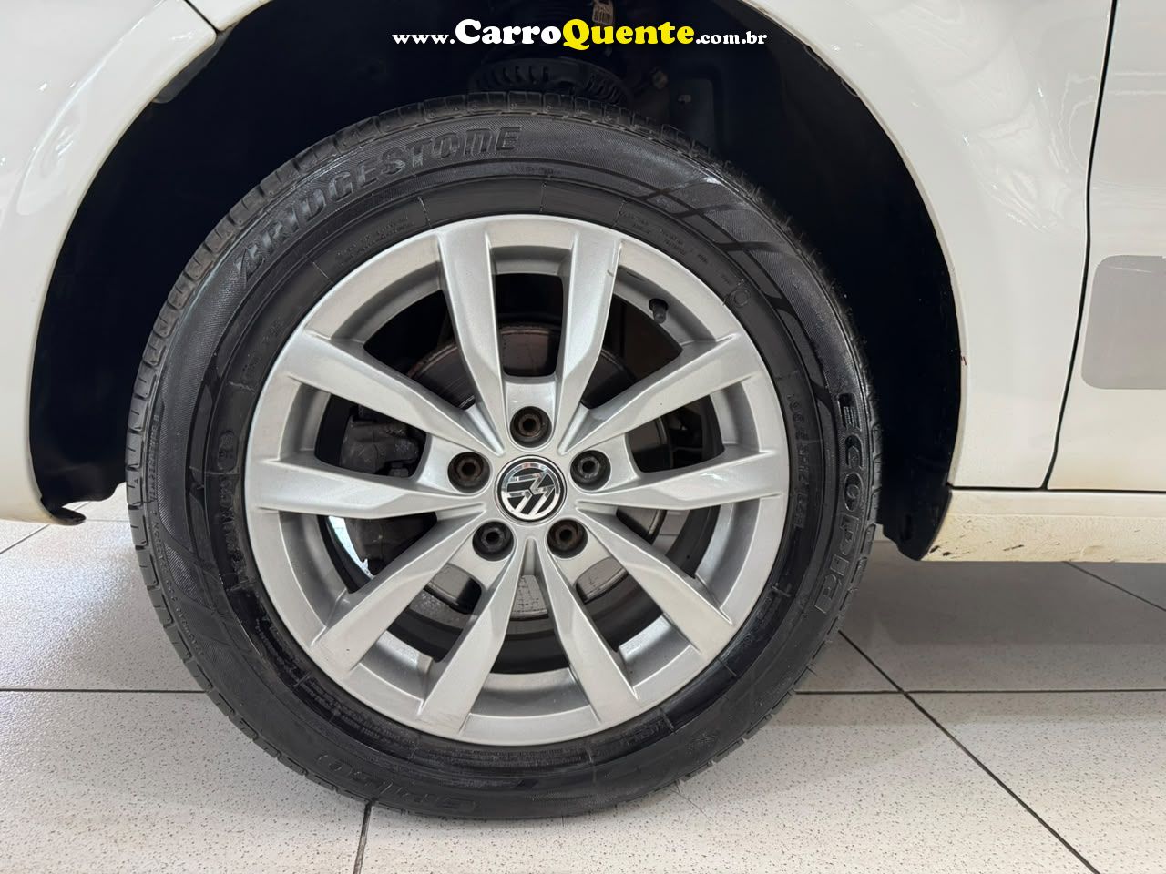 VOLKSWAGEN FOX 1.6 MI ROCK IN RIO 8V 2014 - Loja