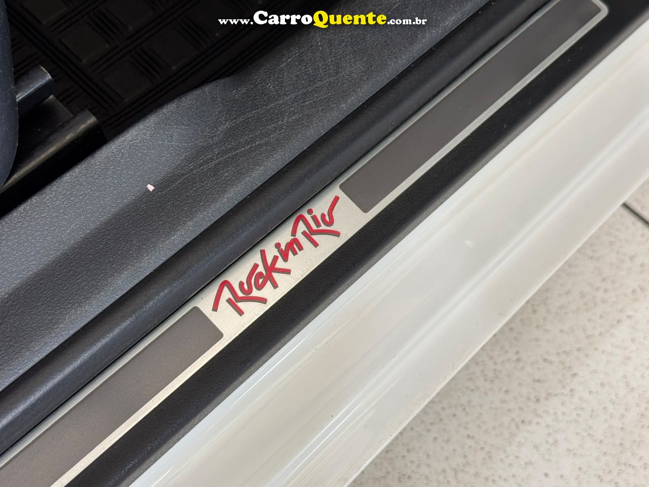 VOLKSWAGEN FOX 1.6 MI ROCK IN RIO 8V 2014 - Loja