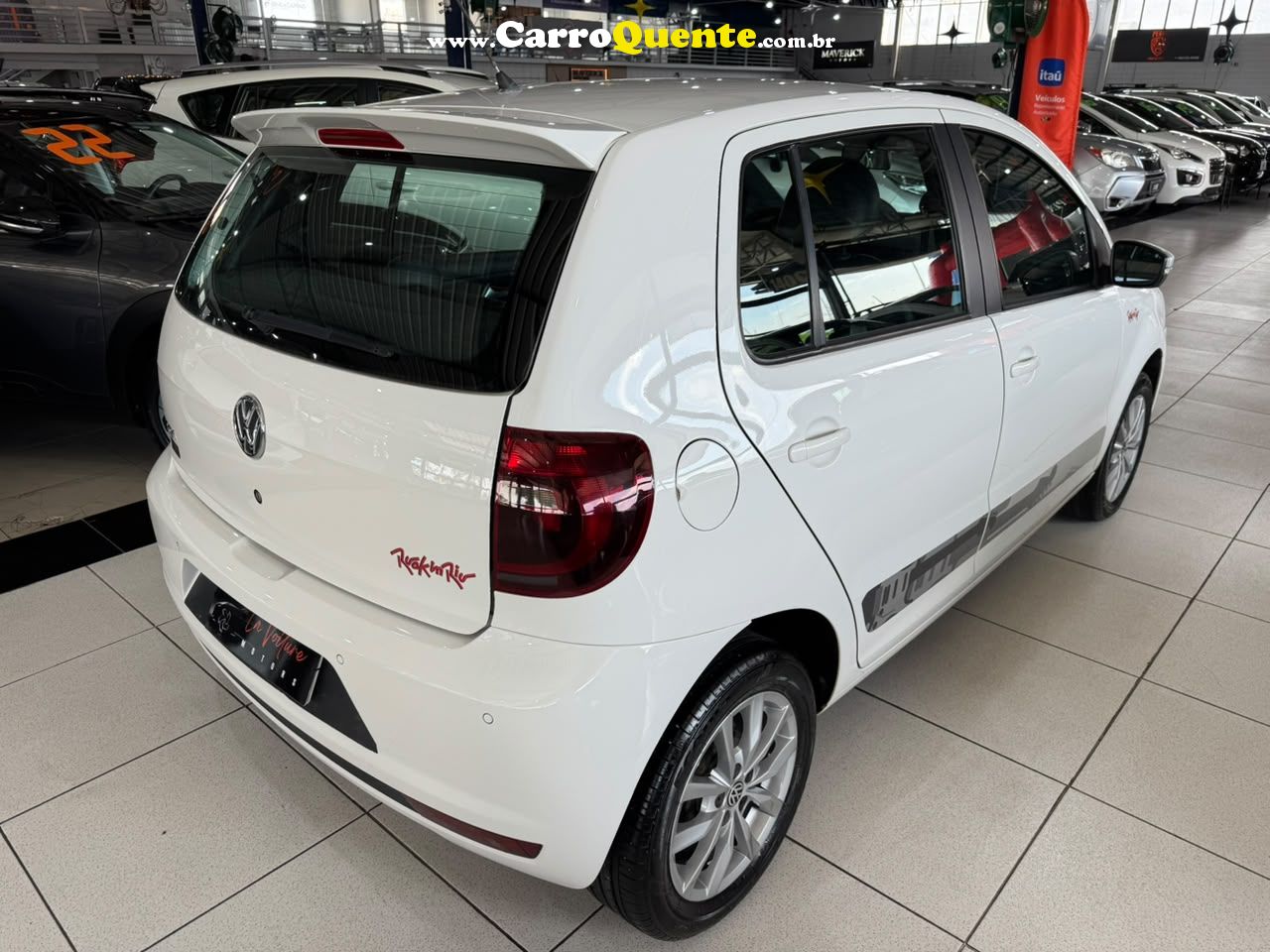 VOLKSWAGEN FOX 1.6 MI ROCK IN RIO 8V 2014 - Loja