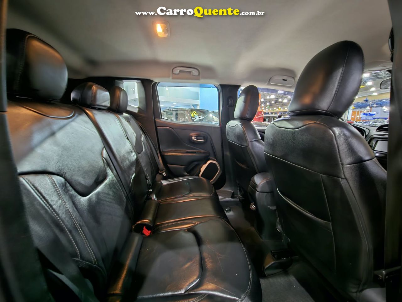 JEEP RENEGADE 1.8 FLEX SPORT * C/ Banco de Couro * 2019 - Loja