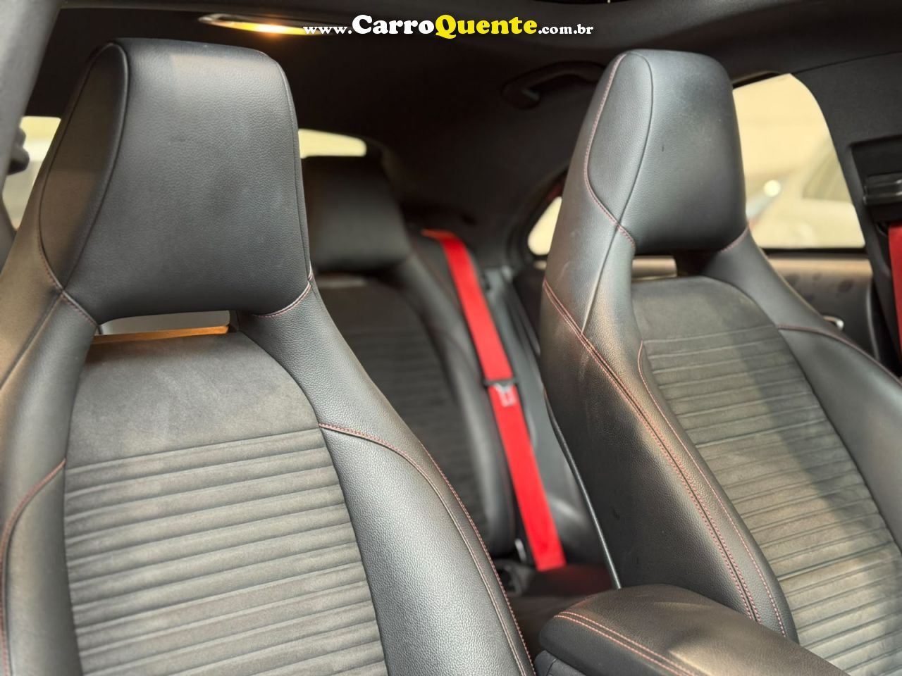 MERCEDES-BENZ CLA 250 2.0 CGI SPORT 7G-DCT 2015 - Loja