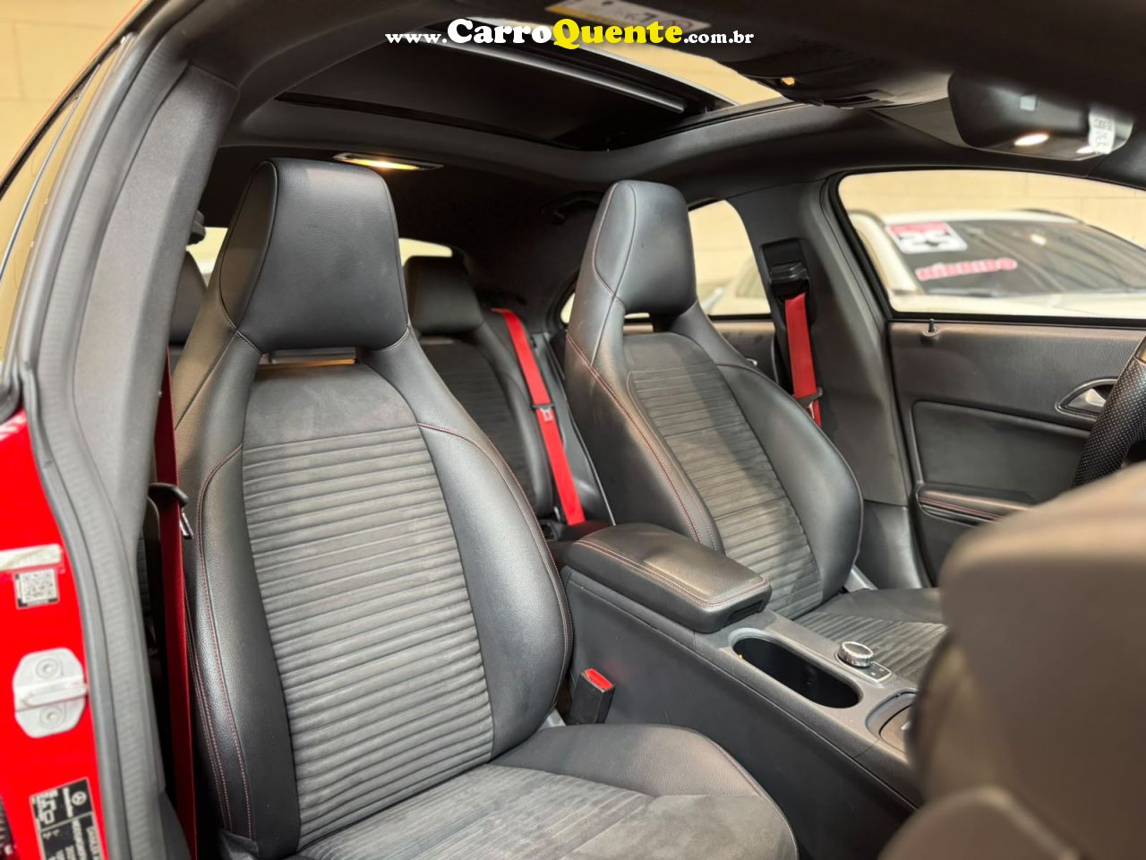 MERCEDES-BENZ CLA 250 2.0 CGI SPORT 7G-DCT 2015 - Loja