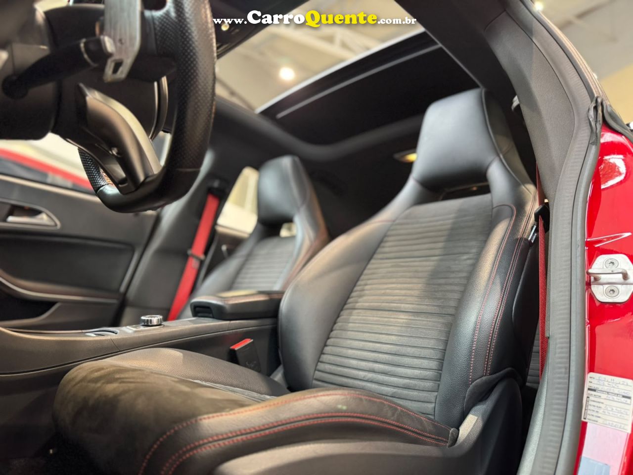 MERCEDES-BENZ CLA 250 2.0 CGI SPORT 7G-DCT 2015 - Loja