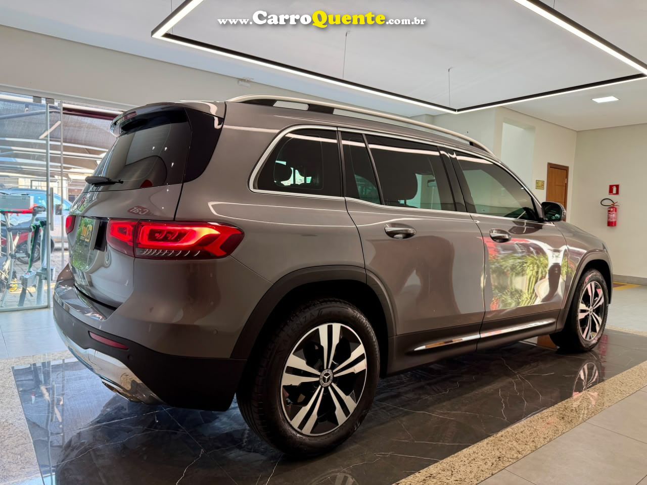 MERCEDES-BENZ   M. BENZ GLB200 ADVANCE   CINZA 2021 1.3 GASOLINA - Loja