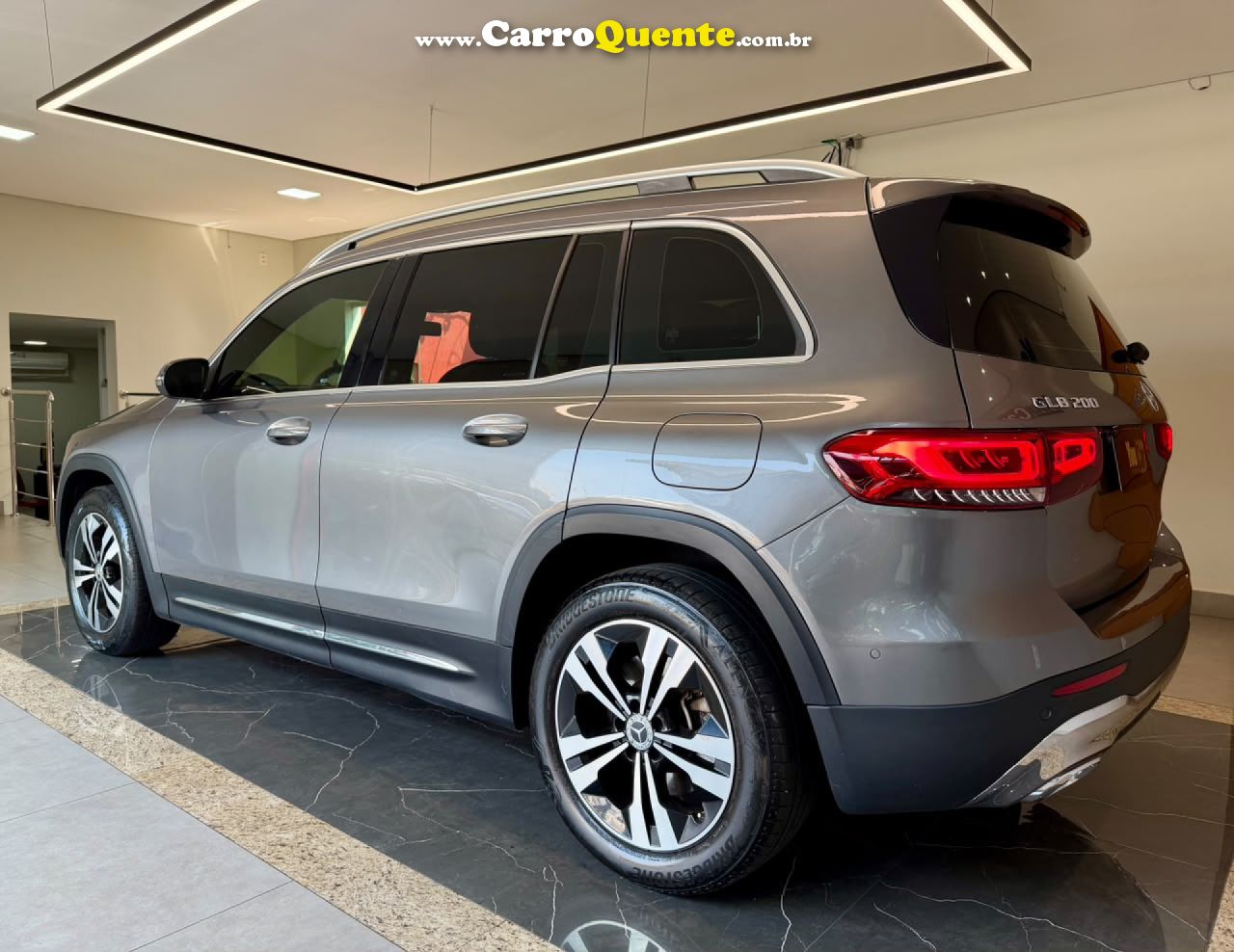 MERCEDES-BENZ   M. BENZ GLB200 ADVANCE   CINZA 2021 1.3 GASOLINA - Loja