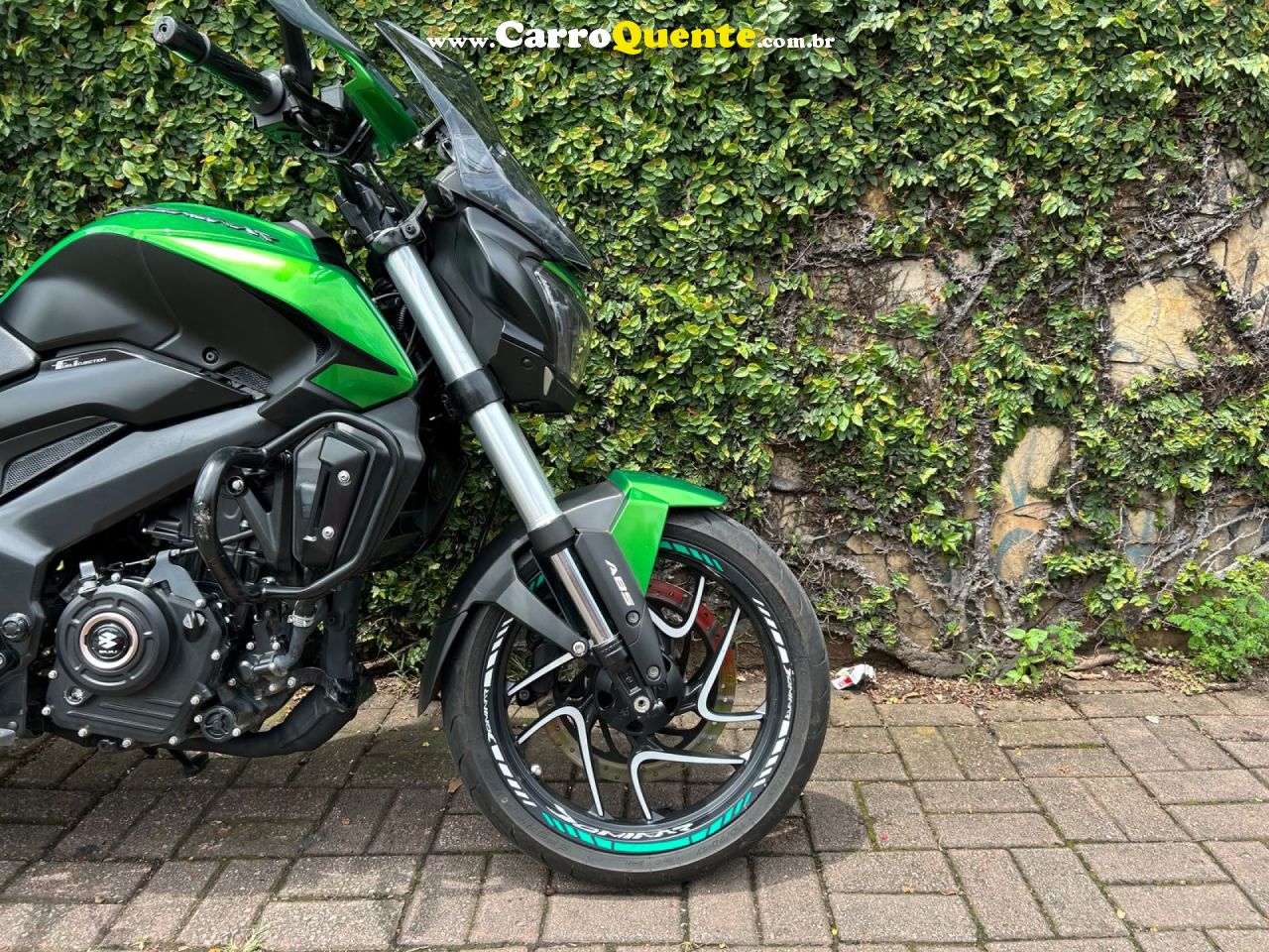BAJAJ   DOMINAR 400    VERDE 2025 400 GASOLINA - Loja