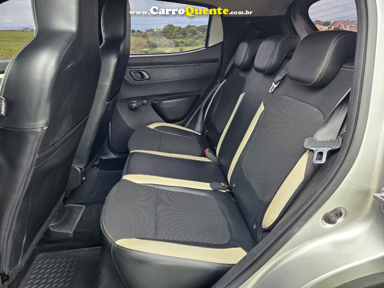 RENAULT   KWID INTENSE 1.0 FLEX 12V 5P MEC.   PRATA 2021 1.0 FLEX - Loja