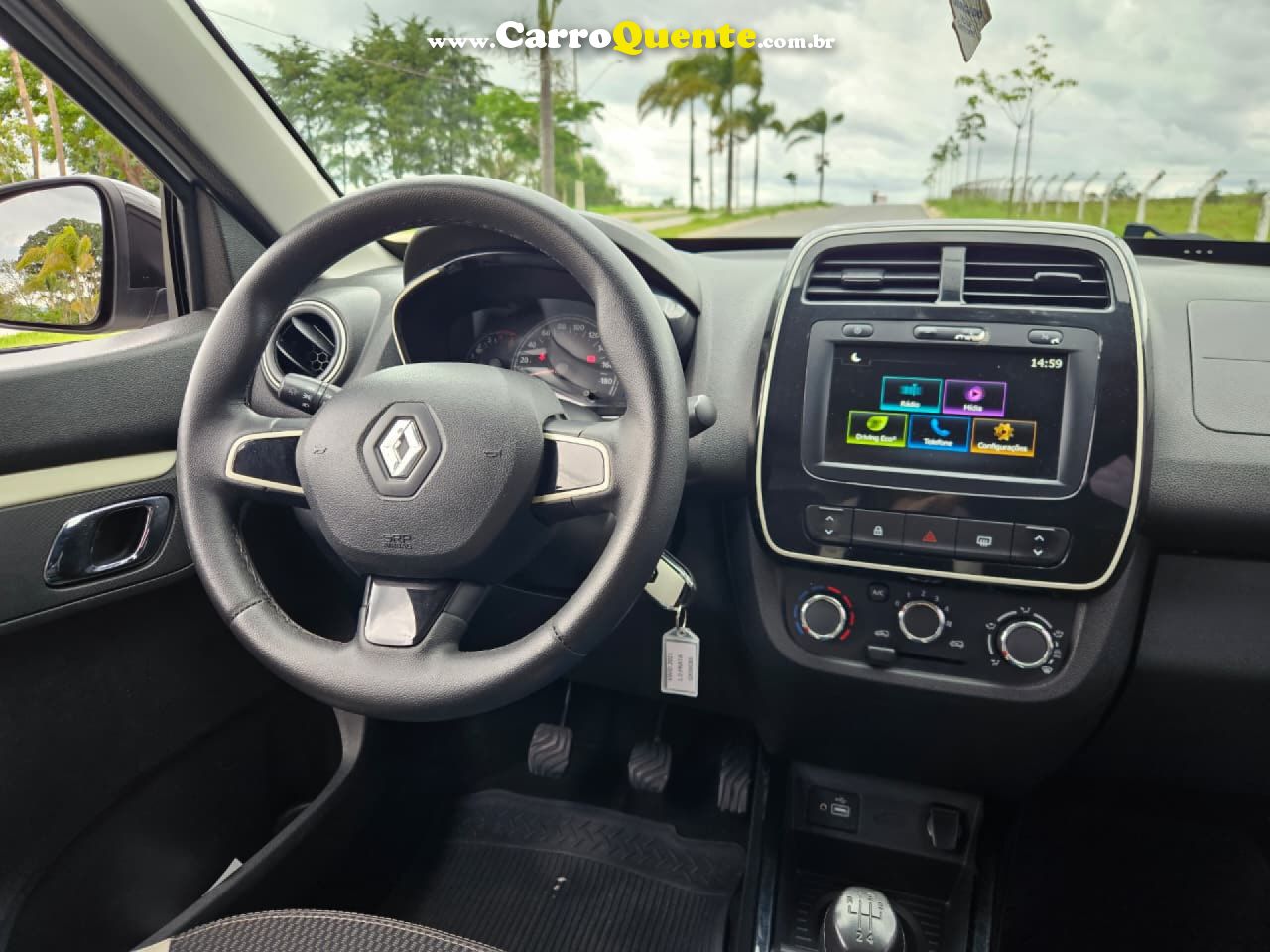 RENAULT   KWID INTENSE 1.0 FLEX 12V 5P MEC.   PRATA 2021 1.0 FLEX - Loja