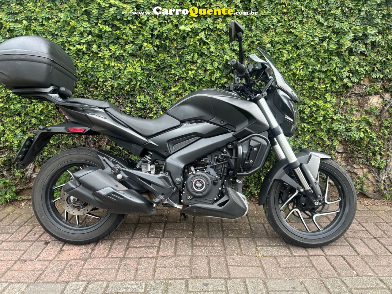 BAJAJ   DOMINAR 400    PRETO 2023 400 GASOLINA - Loja
