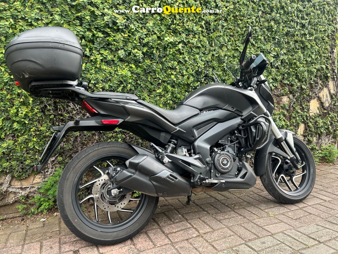 BAJAJ   DOMINAR 400    PRETO 2023 400 GASOLINA - Loja