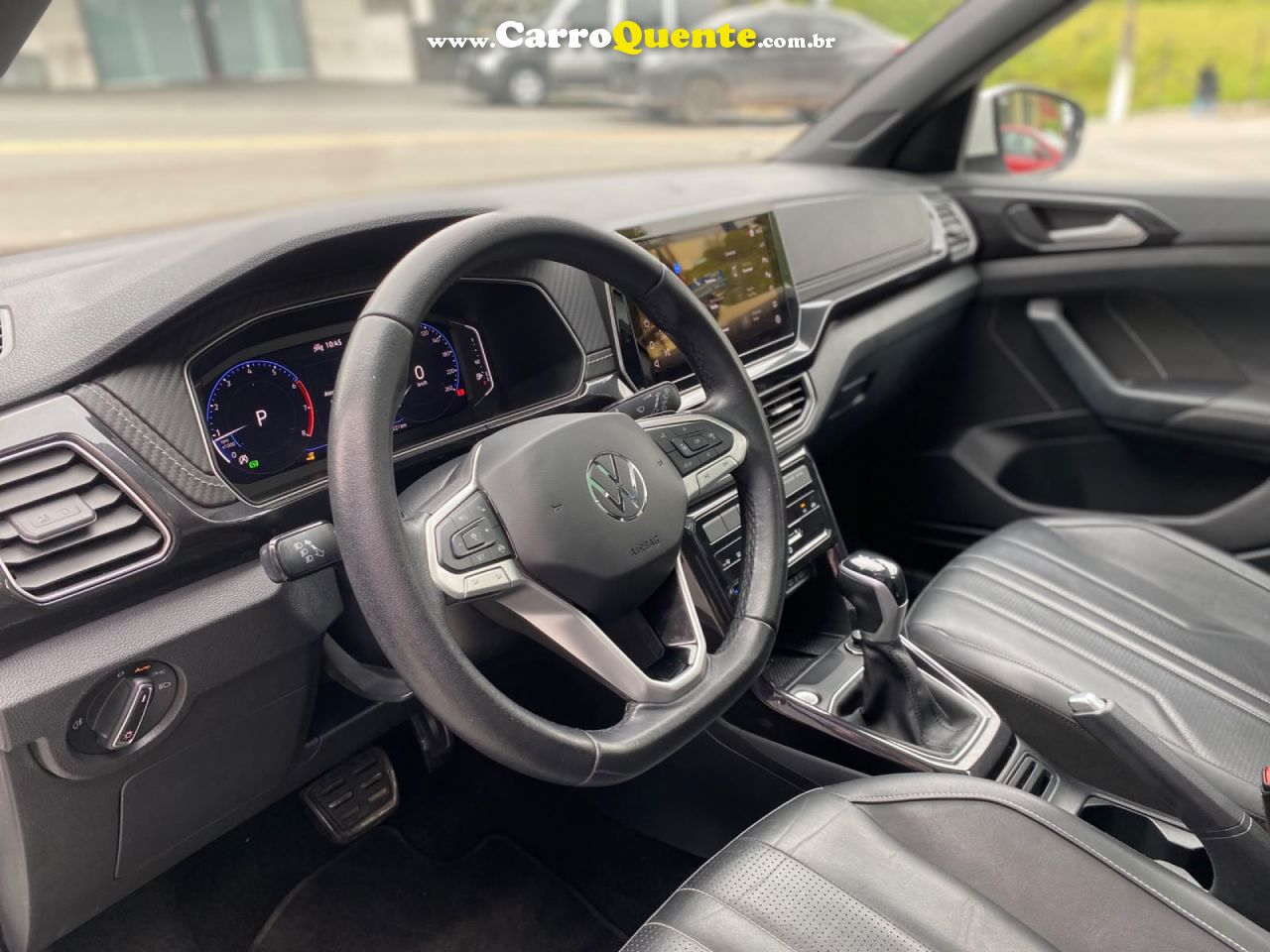 VOLKSWAGEN   T-CROSS HIGHLINE 1.4 TSI FLEX 16V 5P AUT   BRANCO 2025 1.4 FLEX - Loja