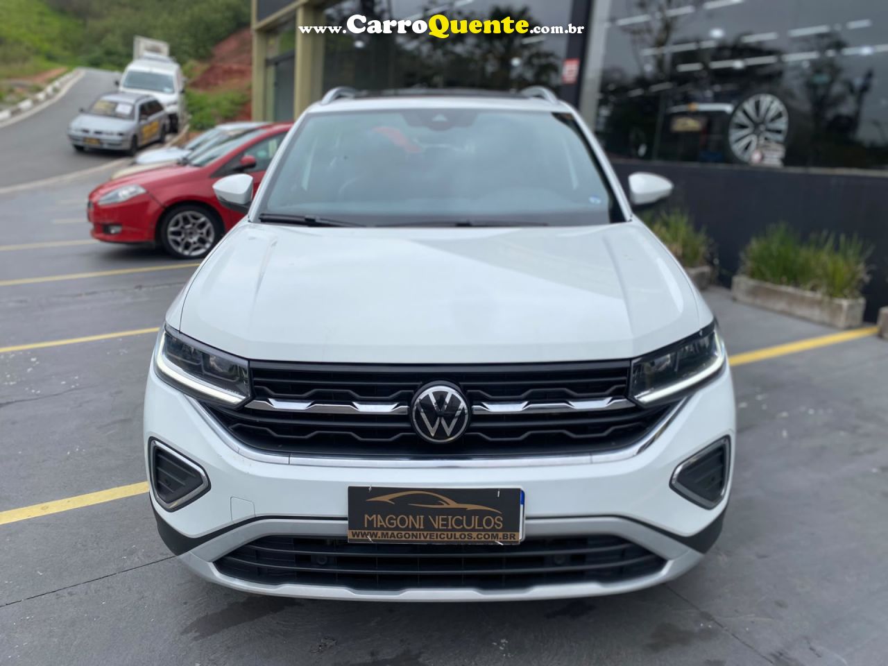 VOLKSWAGEN   T-CROSS HIGHLINE 1.4 TSI FLEX 16V 5P AUT   BRANCO 2025 1.4 FLEX - Loja