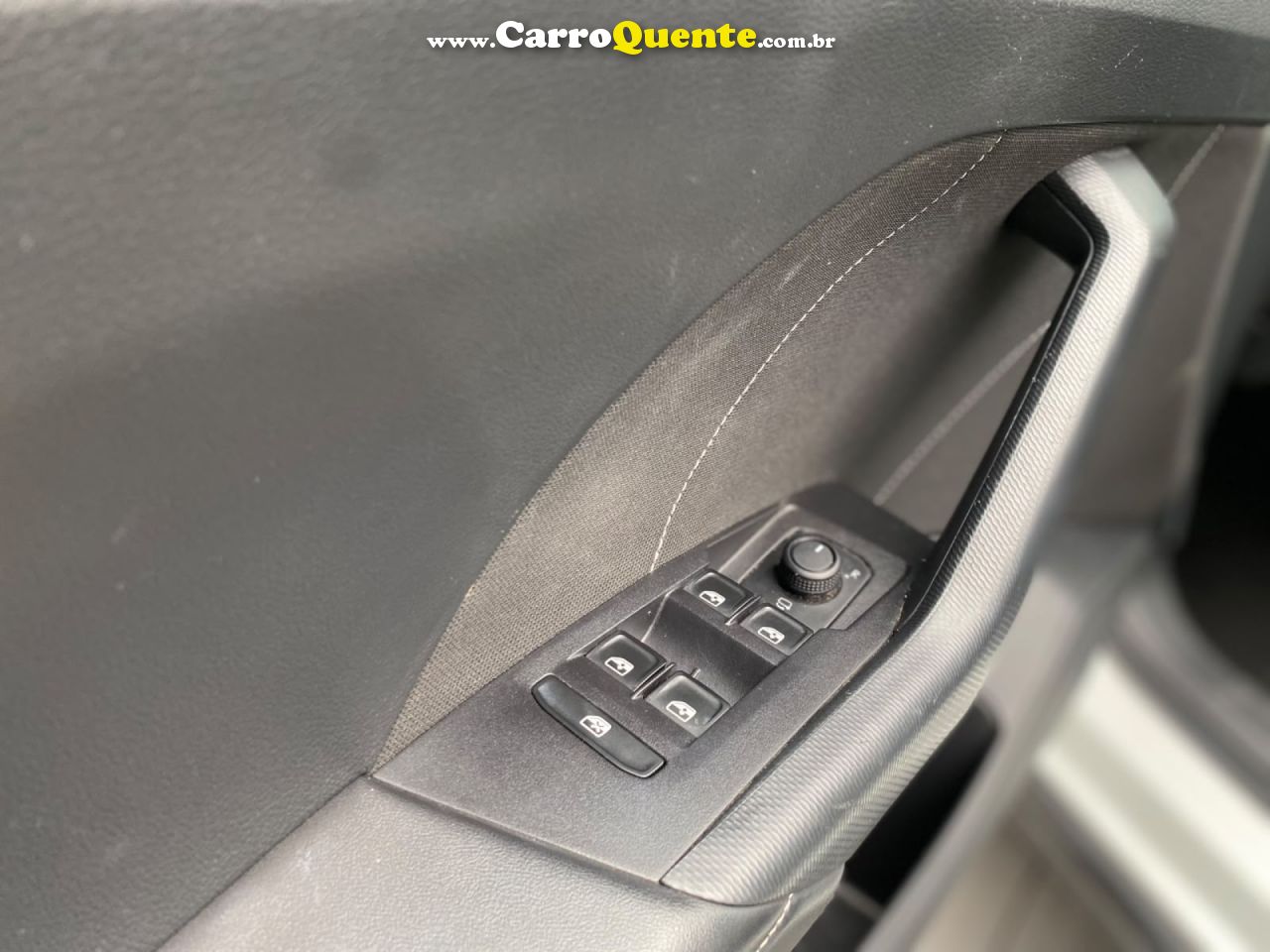 VOLKSWAGEN   T-CROSS HIGHLINE 1.4 TSI FLEX 16V 5P AUT   BRANCO 2025 1.4 FLEX - Loja