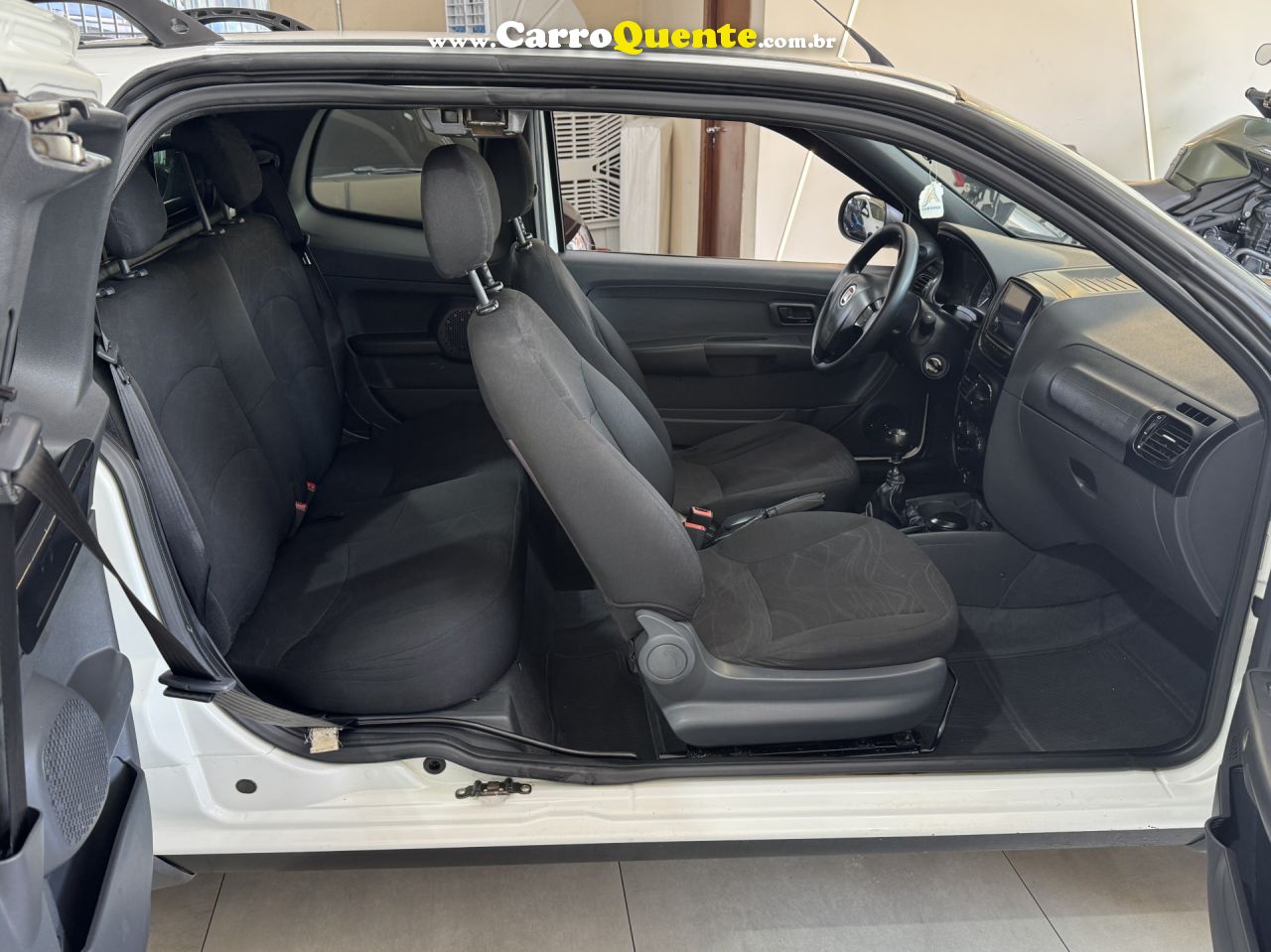 FIAT   STRADA WORKING HARD 1.4 FIRE FLEX 8V CD   BRANCO 2020 1.4 FLEX - Loja