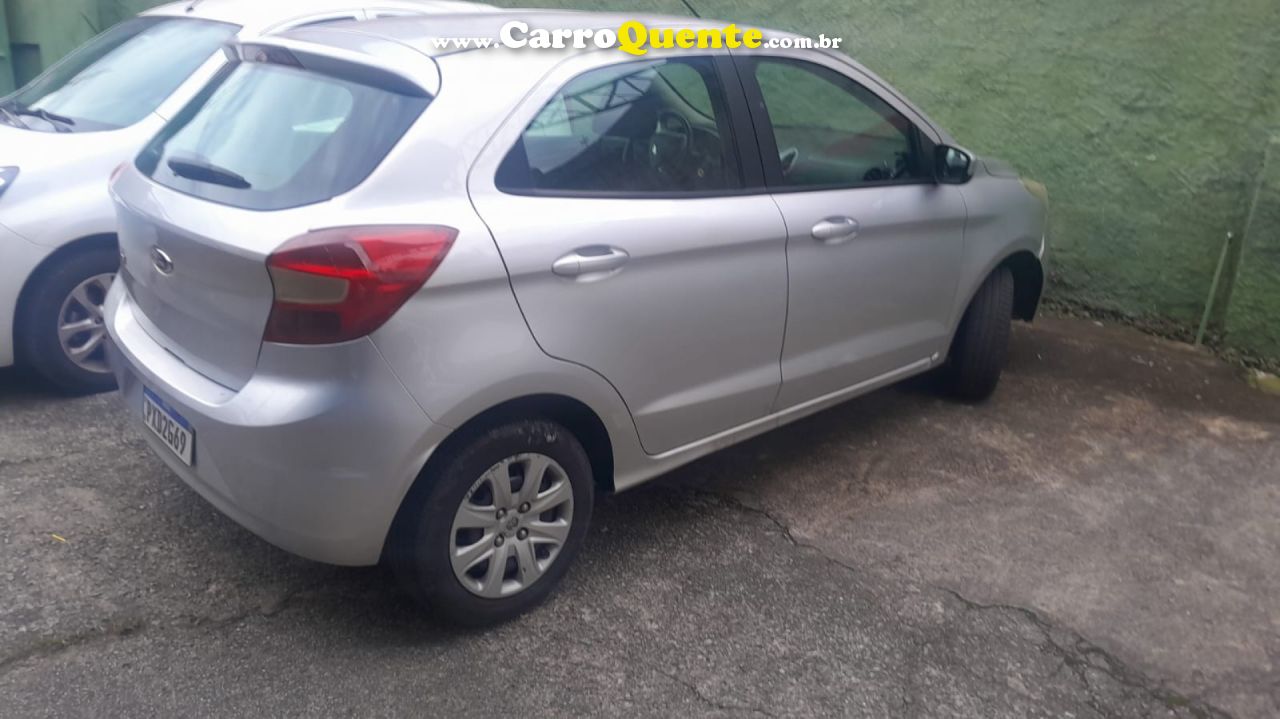 FORD   KA 1.0 SESE PLUS TIVCT FLEX 5P   PRATA 2016 1.0 FLEX - Loja